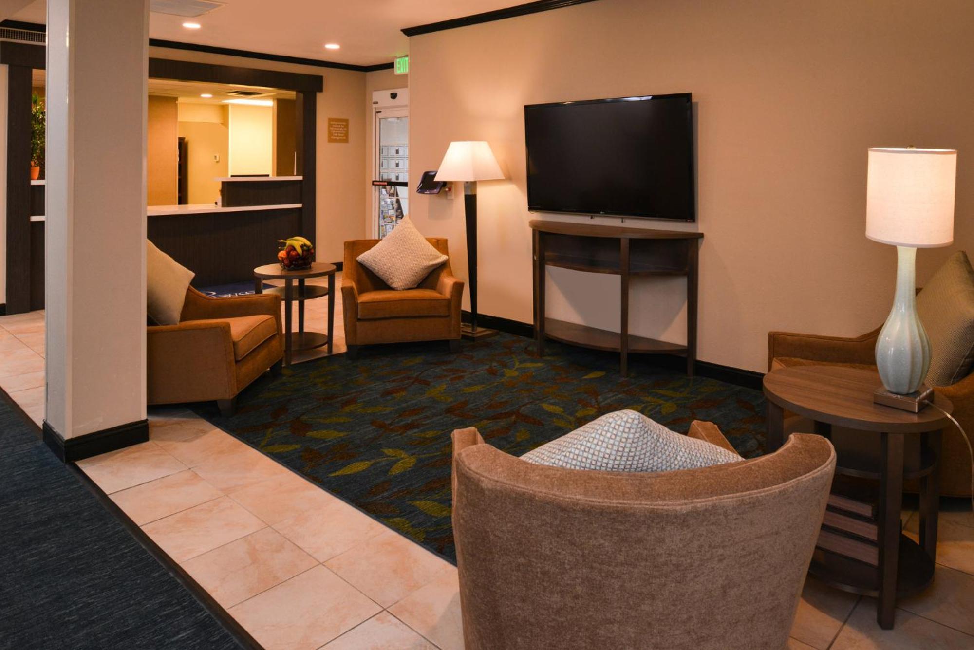 Candlewood Suites Boise - Towne Square By Ihg Exterior photo